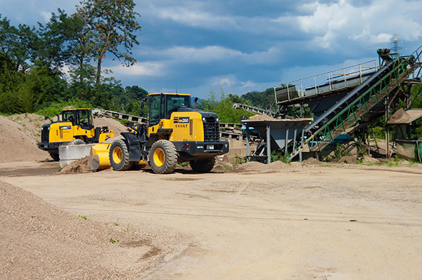 川砂を採取する機械